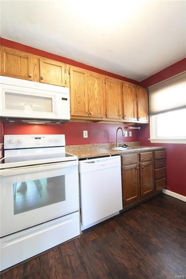 Building Photo - 10630 St Lawrence Ln
