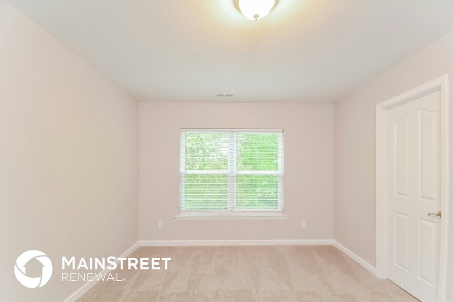 Building Photo - 1 Moonstone Ct