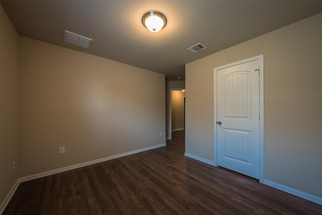 Building Photo - 13317 Brahmin Dr