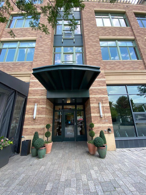 Building Photo - 7220 W Bonfils Pl