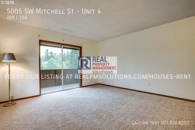 Building Photo - 5005 SW Mitchell St