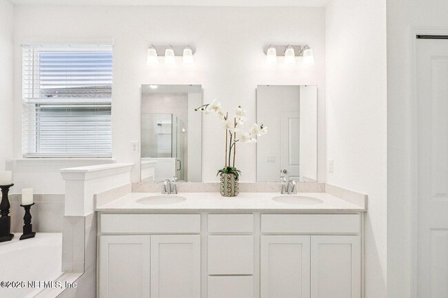 Building Photo - 2630 Seasons Rd