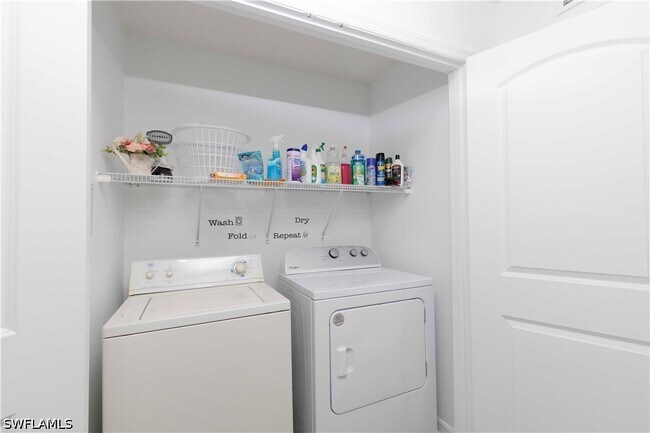Building Photo - 836 Youngreen Dr