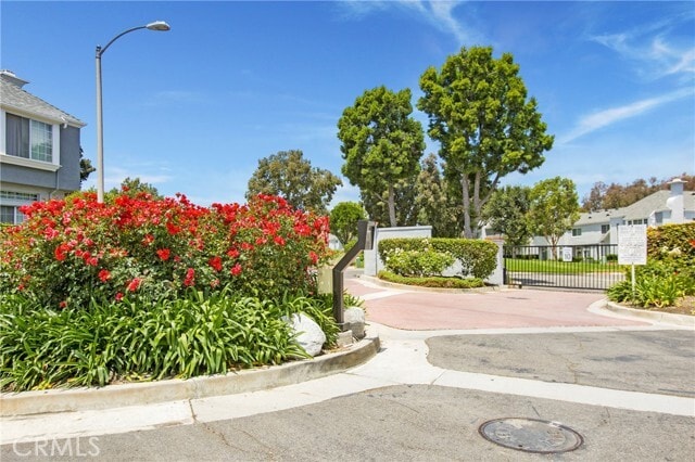 Building Photo - 28255 Paseo El Siena