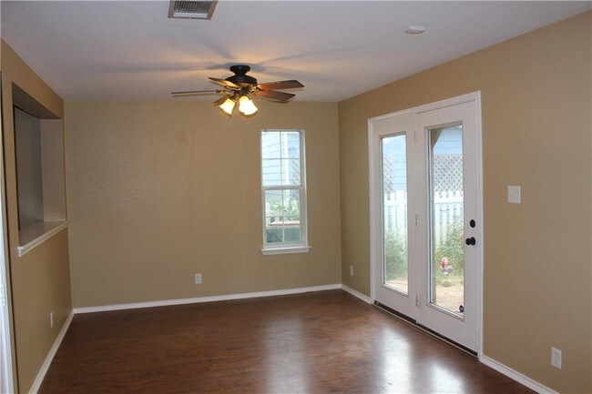 Building Photo - 386 McGarity