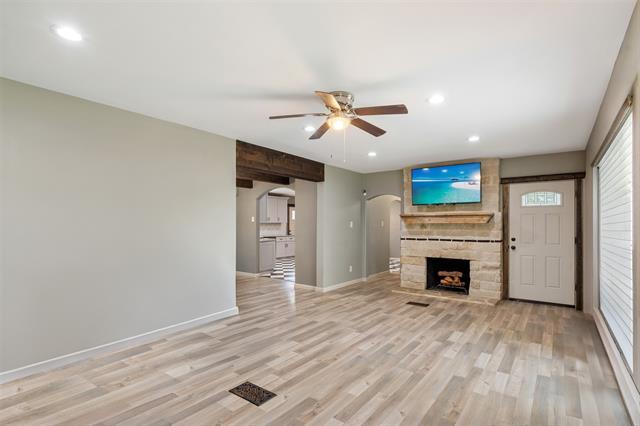 Building Photo - 2500 Fairway Dr