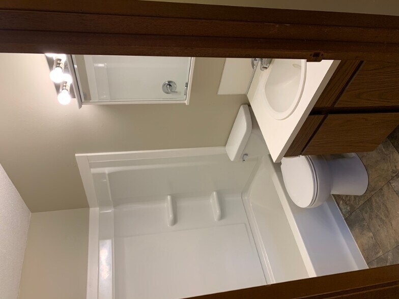 Primary Photo - 203 E Wilson St