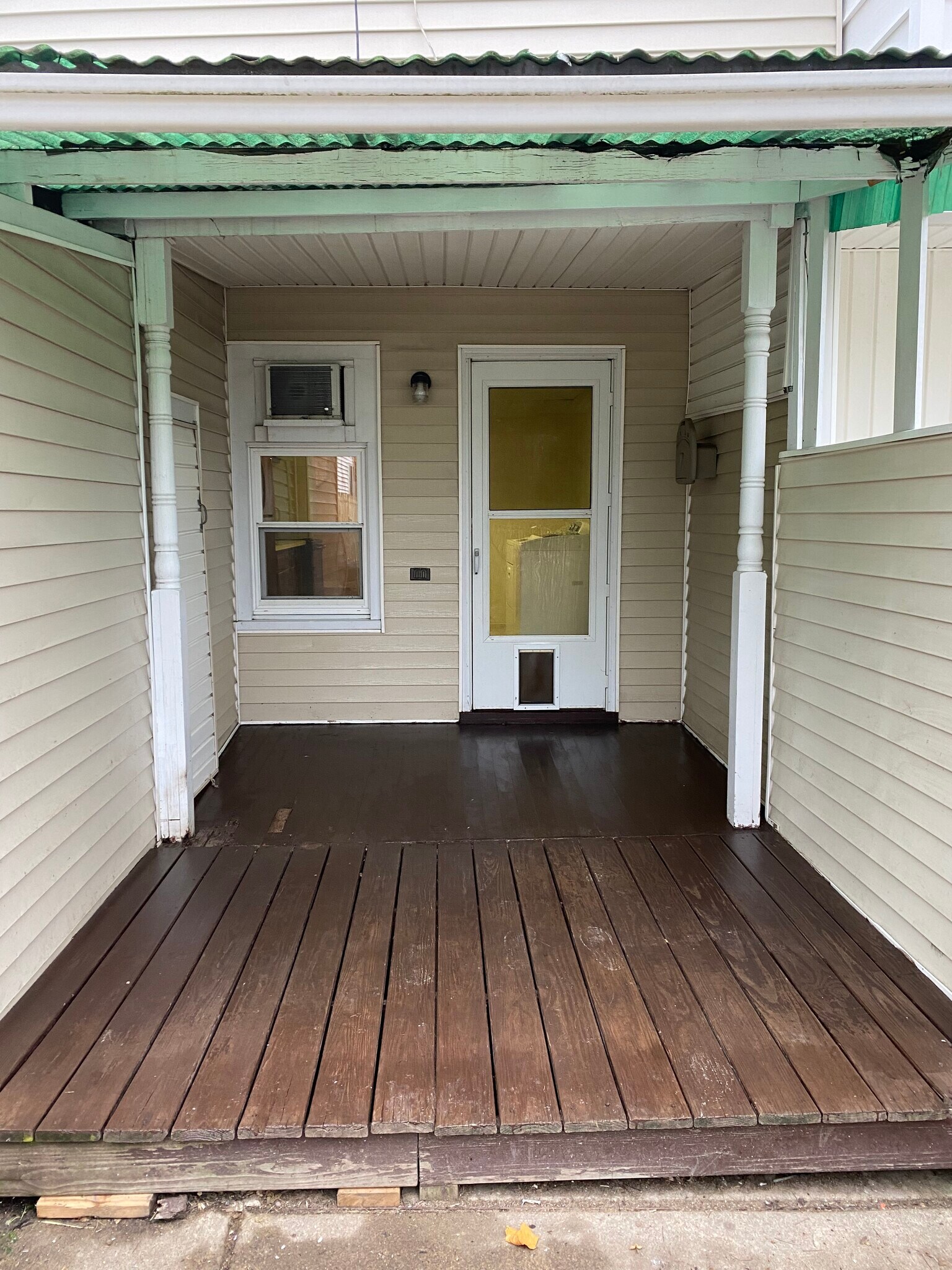 Building Photo - 245 S Walnut St