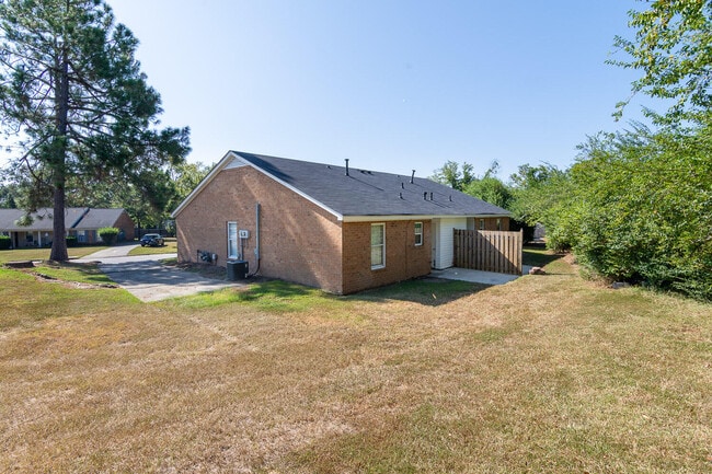 Building Photo - 406 Evans Mill Dr