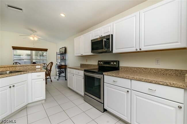 Building Photo - 13246 Highland Chase Pl