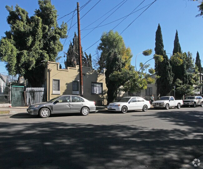 Building Photo - 1148-1154 N Mariposa Ave
