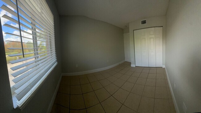 Building Photo - LARGE 3 BED/2.5 BA IN CORAL SPRINGS! Up to 3-Months Off!