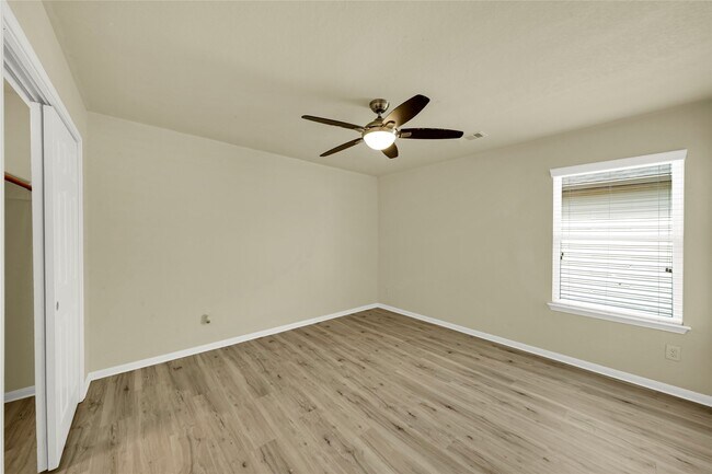 Building Photo - 20803 Fair Walnut Way