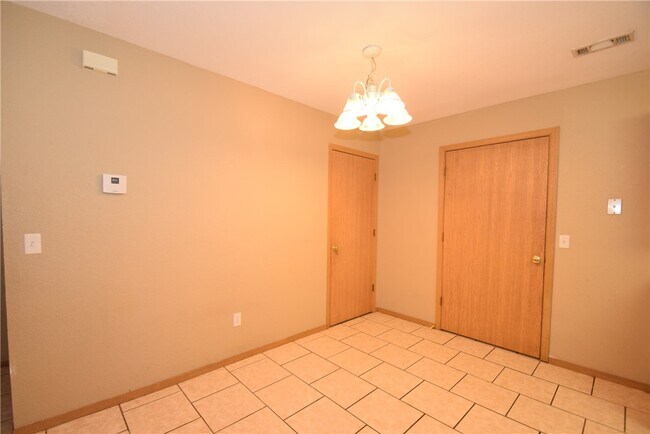 Building Photo - 1154 Homestead Loop