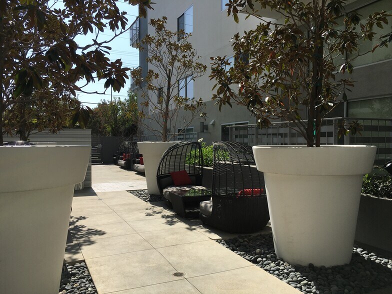 Building Photo - 1700 SAWTELLE BLVD PH9