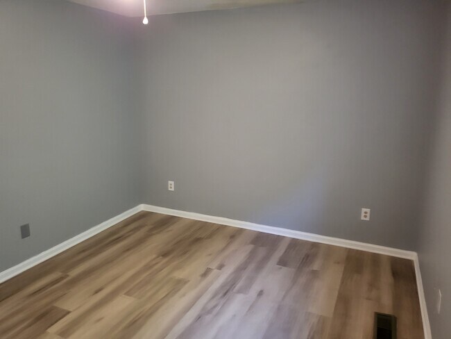Bedroom 1 cont. - 4905 Stratford Ln