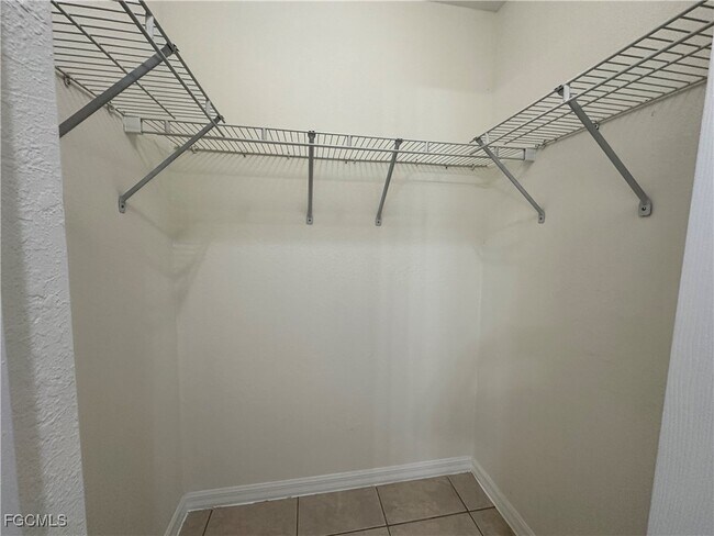 Building Photo - 3510 40th St SW