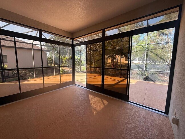 Building Photo - 5111 Ironsides Ct
