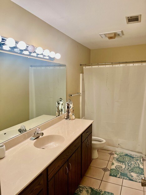 Building Photo - 200 Hamilton Oaks Dr