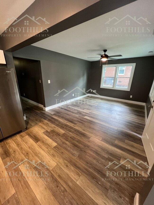 Building Photo - 4-Bedroom House off N Main St