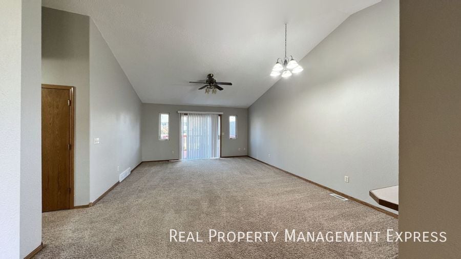 Building Photo - 1608 S Campbell Trail