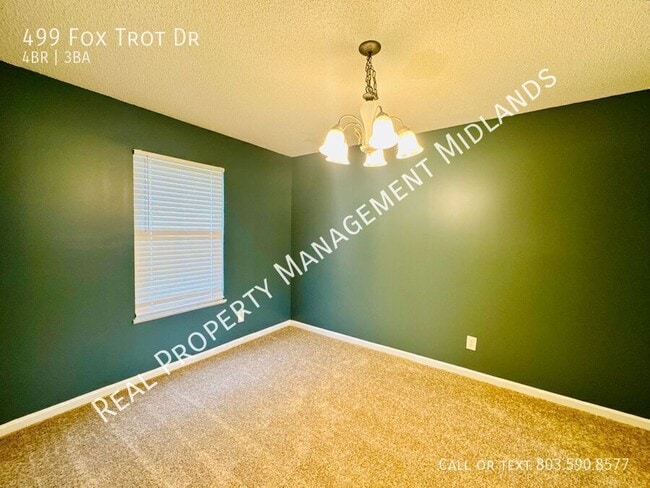 Building Photo - 499 Fox Trot Dr