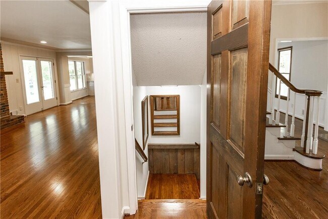 Building Photo - 1365 Timberland Dr