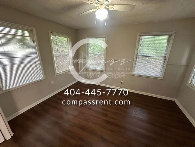 Building Photo - 3841 Bentley Dr