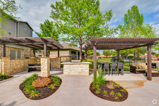 Building Photo - Toscana at Valley Ridge