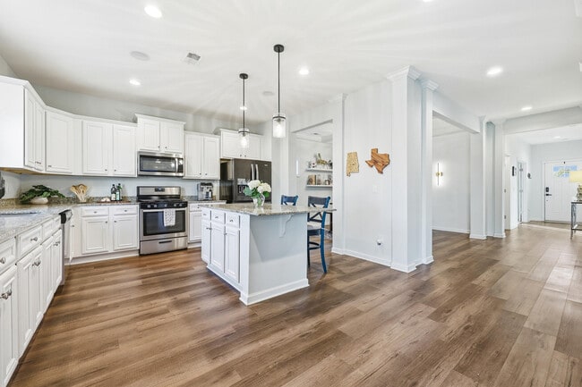 Building Photo - 397 Anmore Ct