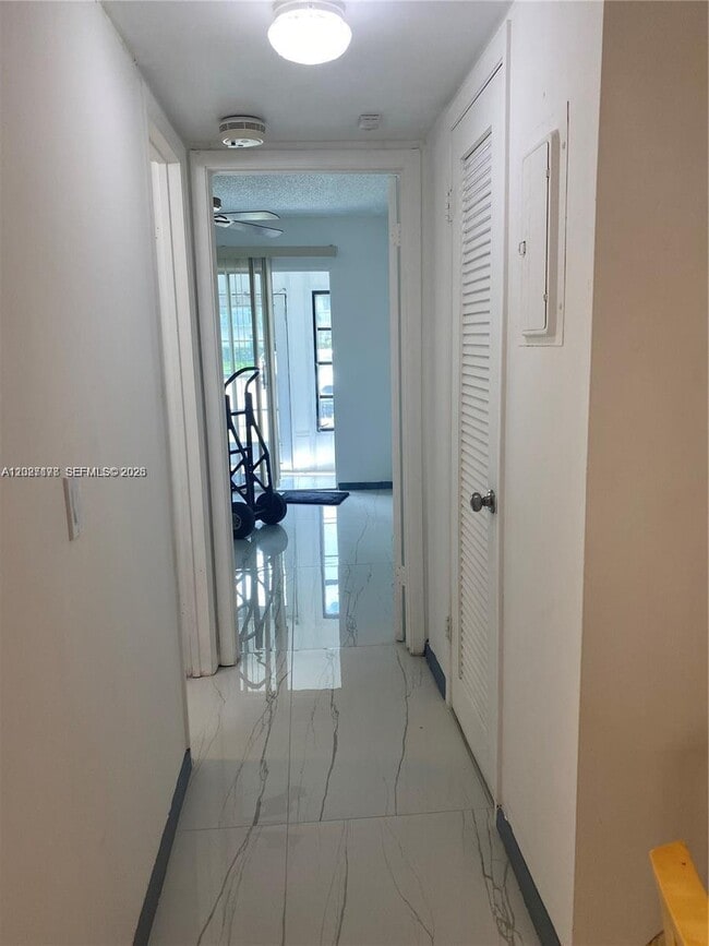 Building Photo - 111 Tilford F