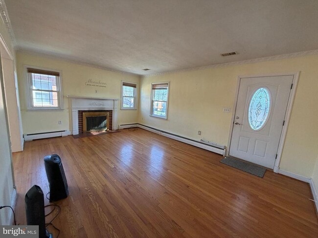 Building Photo - 540 Bellview Ave