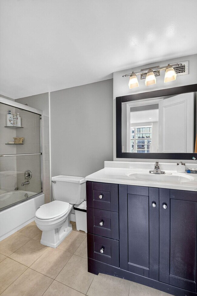 Building Photo - 3450 S Ocean Blvd