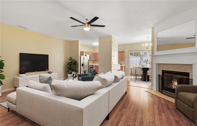 Building Photo - 1102 Pleasant Oaks Ct