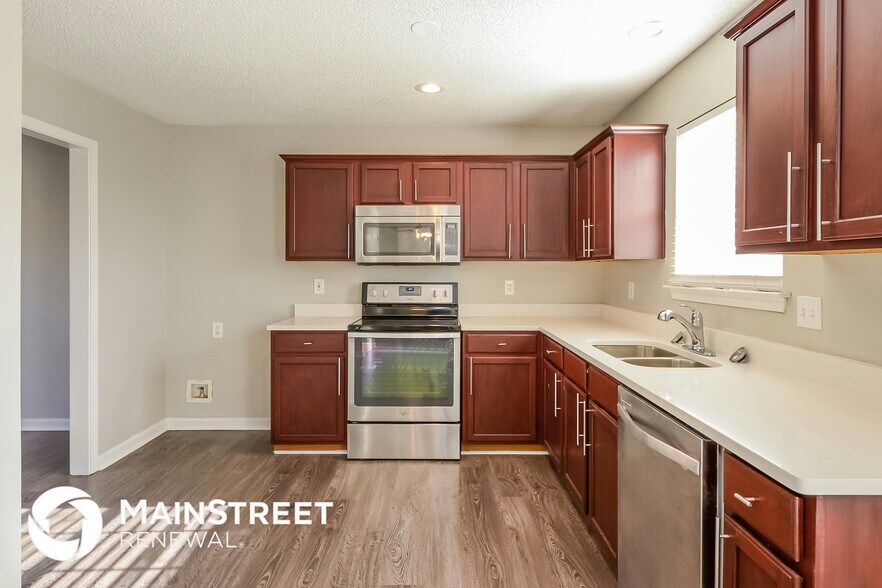 Building Photo - 5506 Amelia Ln