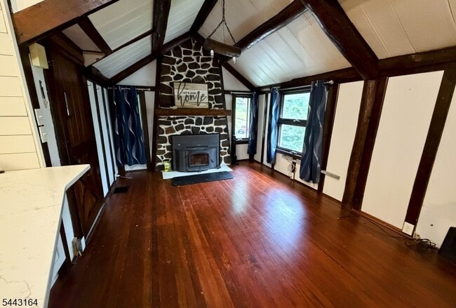 Building Photo - 1 Log Cabin Terrace