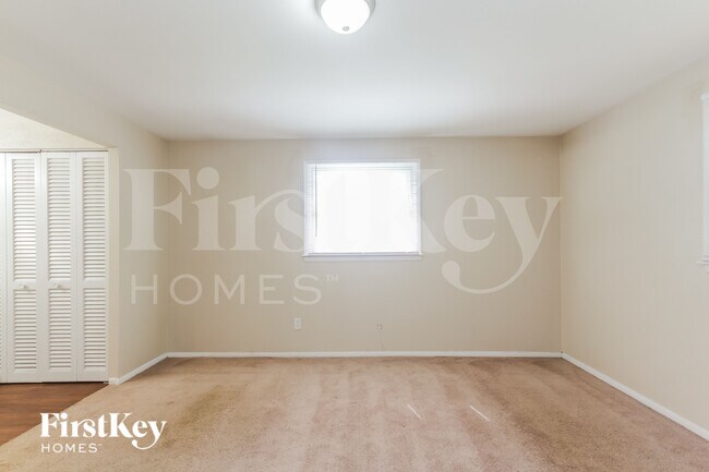 Building Photo - 1733 Alimingo Dr