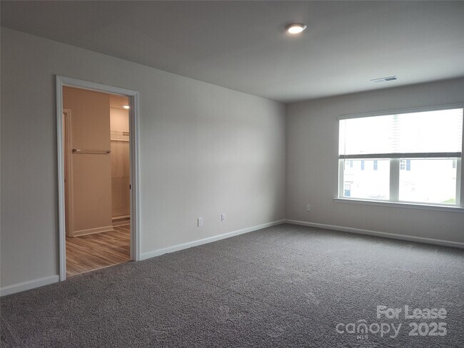 Building Photo - 529 Zermatt Ct