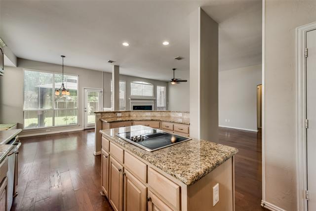 Building Photo - 3908 Clifton Dr