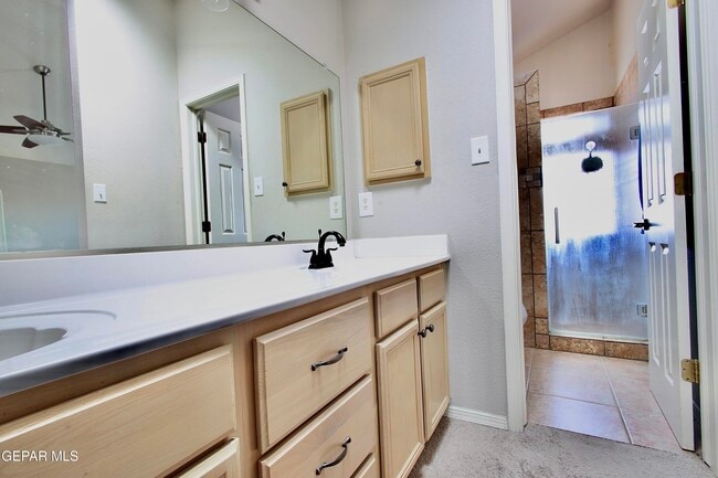 Building Photo - 12229 Kingsgate Ct