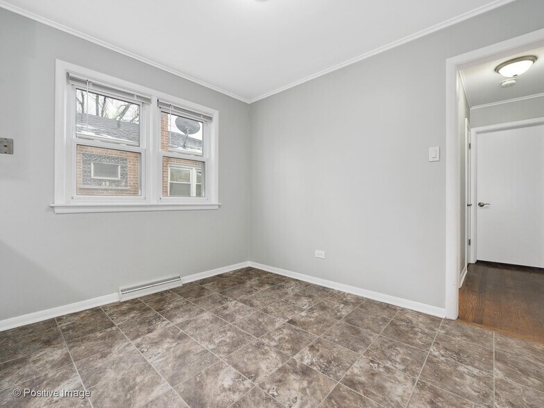 Building Photo - 14341 Dobson Ave