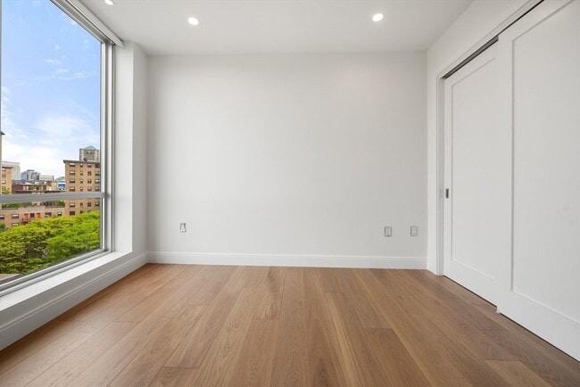 Building Photo - 700 Harrison Ave