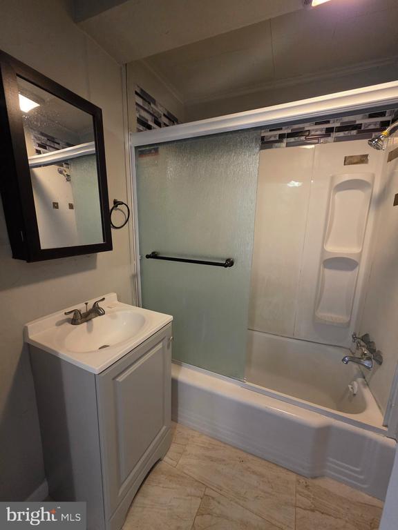 Building Photo - 1350 Cotton St