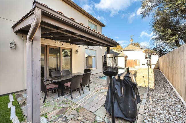 Building Photo - 3503 Highfalls Dr