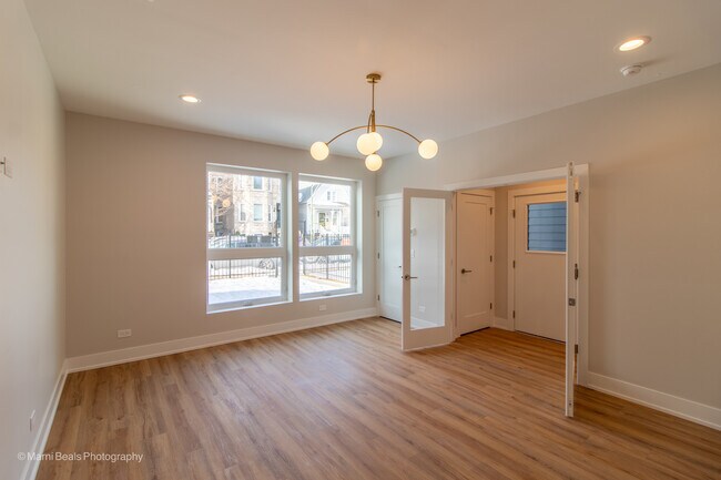 Building Photo - 6749 S Langley Ave