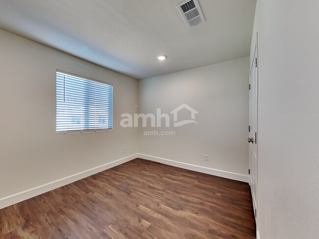 Building Photo - 298 Austin Bellerose Place