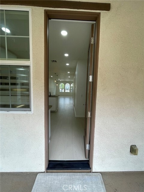 Building Photo - 810 The Promenade