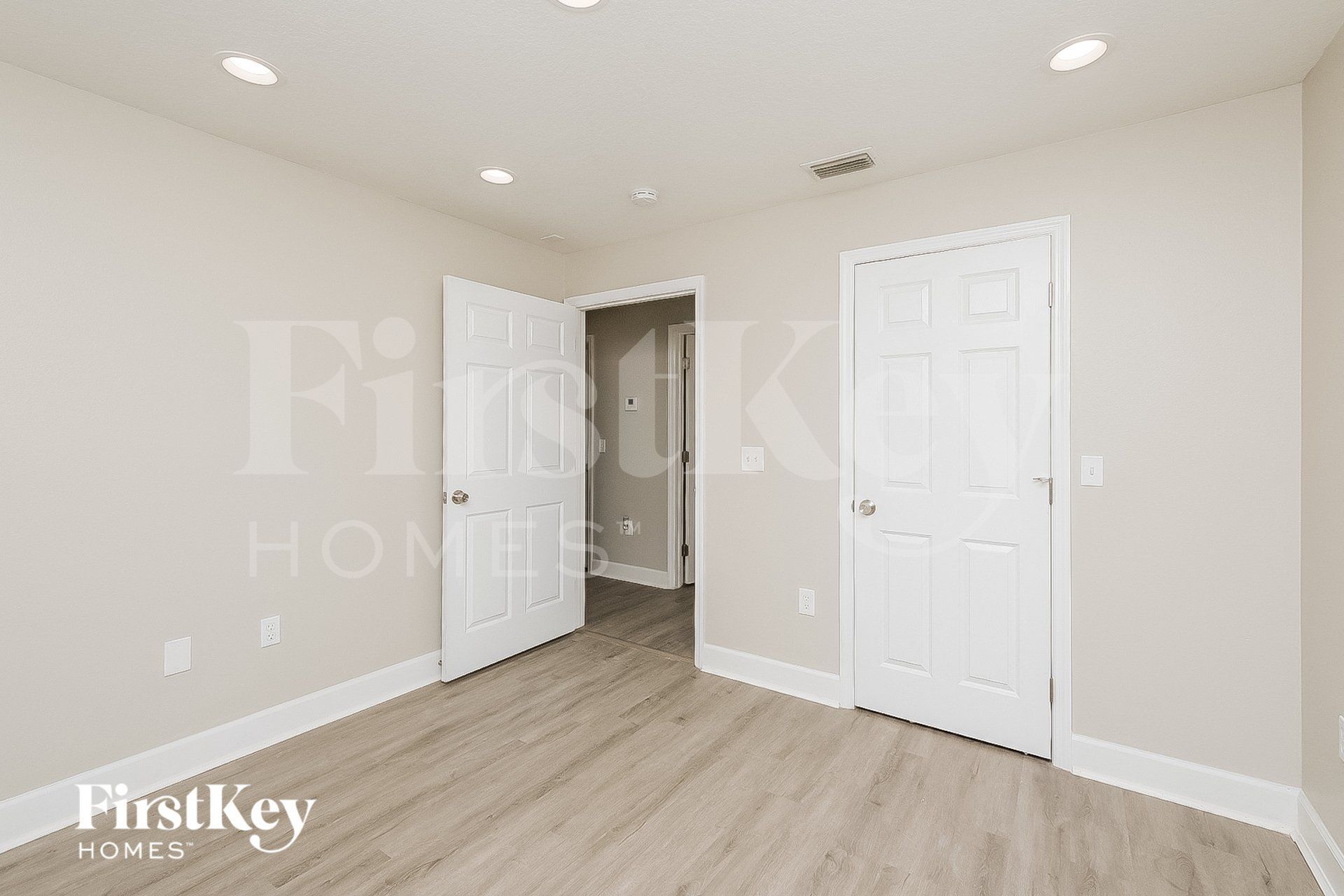 Building Photo - 5322 Plum Ave