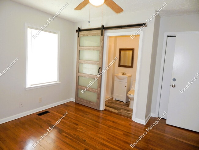 Building Photo - 392 Cairo St NW