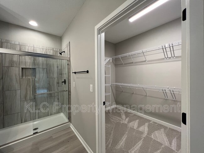 Building Photo - 8951 Calpurnia Dr